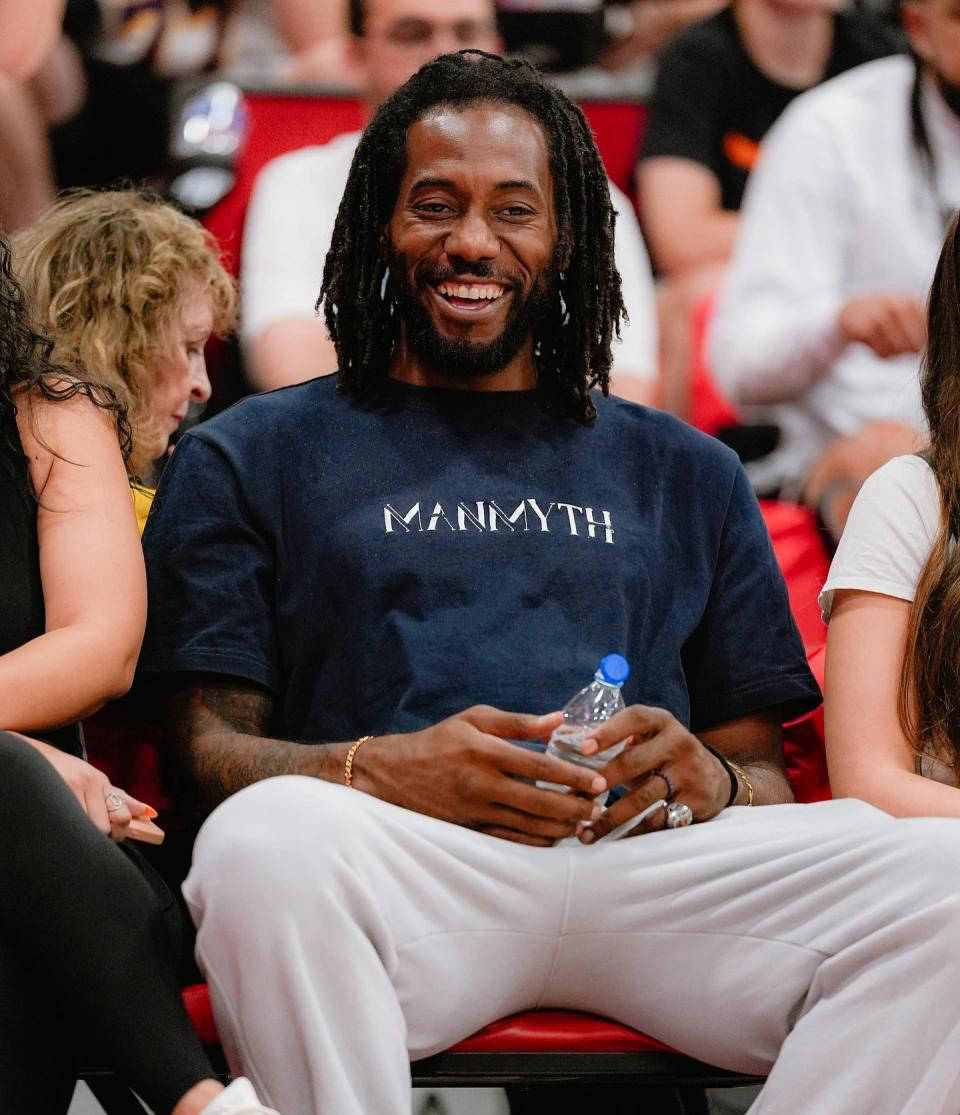 队报本周最佳海外球员阵：康沃首秀获成功，格列兹曼再度入选（《队报》评出本周海外最佳阵容：康沃首秀告捷，格列兹曼再次上榜）