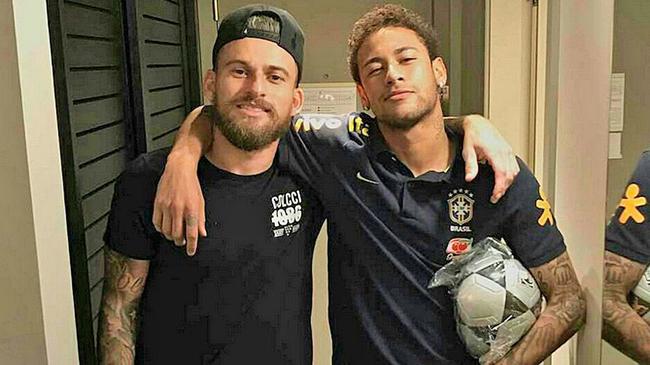 庆祝建队126周年！巴萨官方社媒晒诺坎普球场海报（巴萨建队126周年纪念：官方社媒晒出诺坎普球场海报）