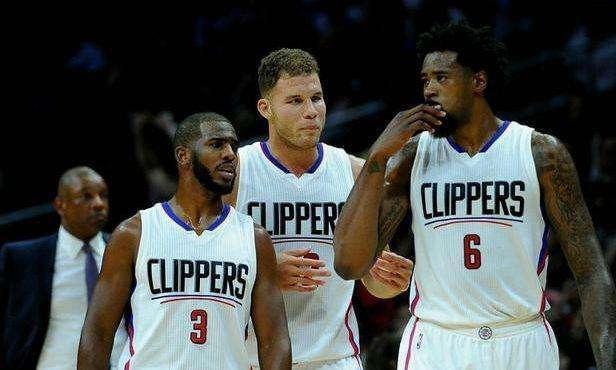 澳超半场：塔普破僵，图雷扳平，中央海岸水手1-1悉尼FC（澳超半场战报：塔普先开纪录，图雷回敬一球，中央海岸水手暂1-1悉尼FC）