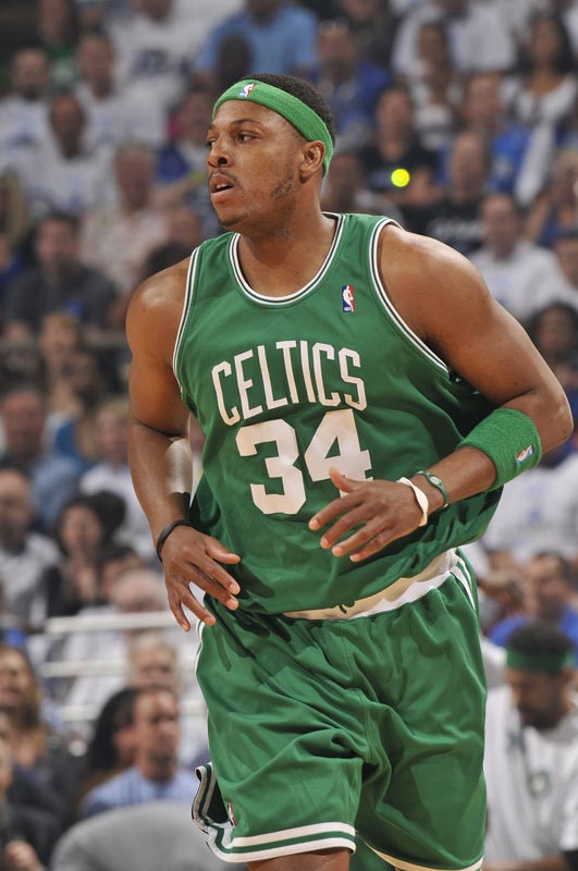 米切尔生涯第9次单场45+，超越亚历山大&追平塔图姆（米切尔生涯第9次轰45+，已超亚历山大并追平塔图姆）