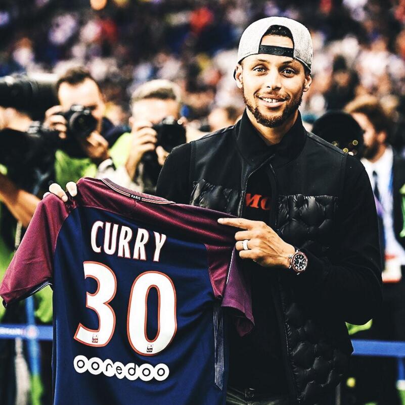 本泽马：不想只当个普通球员，我想在足球中真正留下一些东西（本泽马：不满足于平凡，渴望在足坛刻下自己的印记）